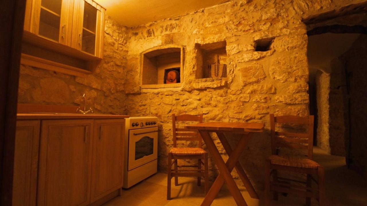 Viaradika Kythera Secrets Suites מראה חיצוני תמונה